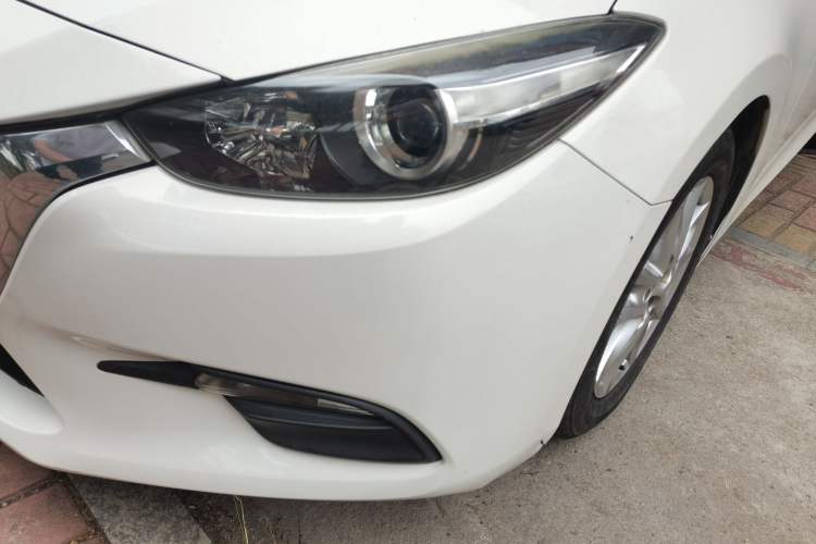 Used Mazda 3 Axela 2017 Sedan 1.5L Automatic Comfort Model Emission Standard China V