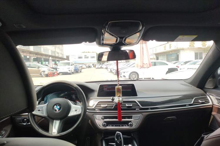 Used BMW 7 Series 2021 730Li M Sport Package
