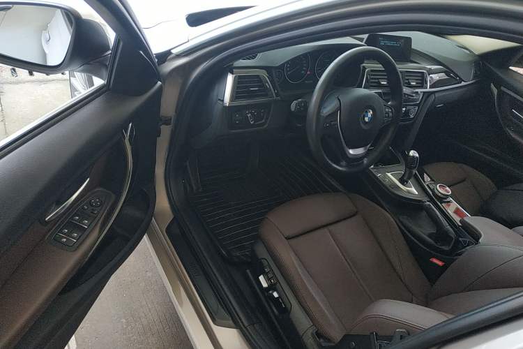 Used BMW 3 Series 2018 320Li Fashion Model
