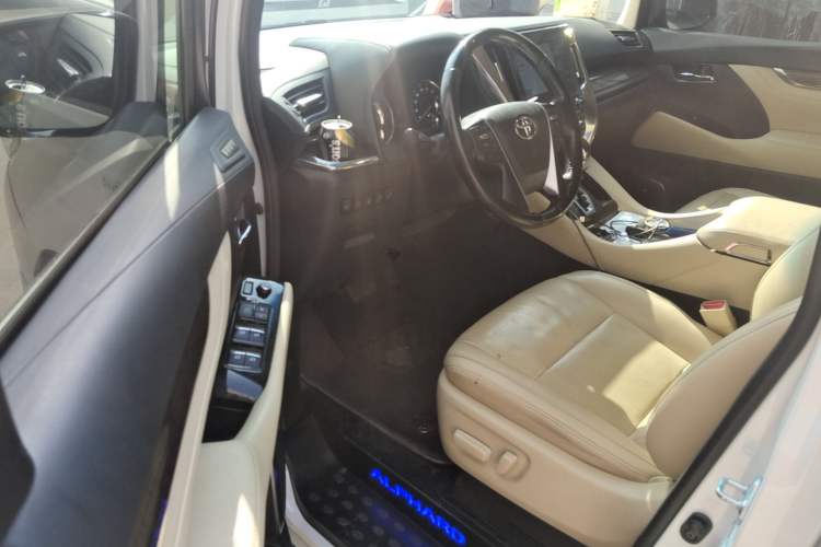 Used Toyota Vellfire 2020 Dual-Engine 2.5L HV Prestige Edition
