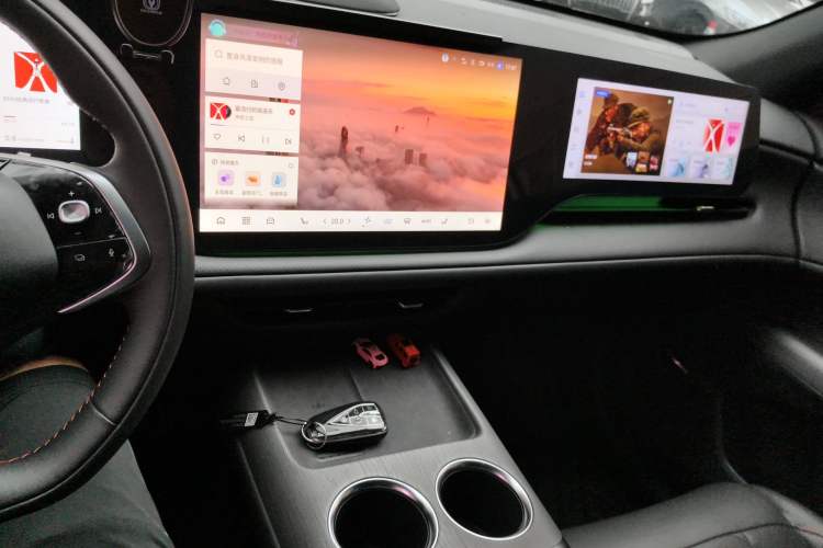 Used CHANGAN CS75 PLUS 2025 4th Generation UItra 2.0T New Blue Whale Smart Intelligent Powertrain Version Audio And AC Panel