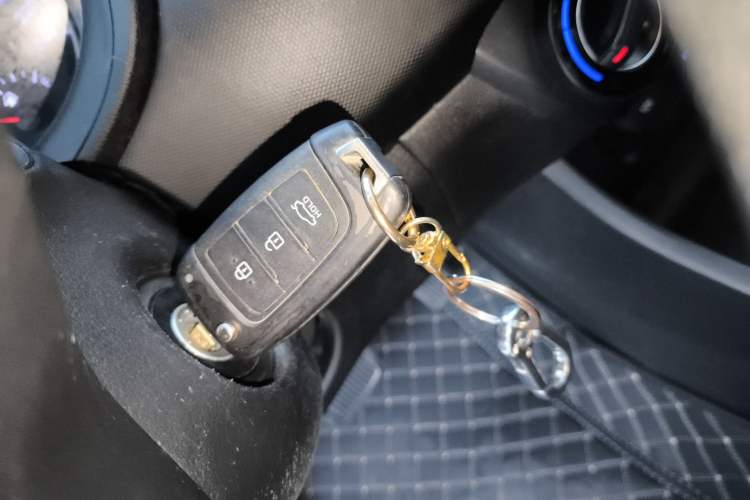 Used Hyundai Celesta 2018 1.6L Automatic GL Enjoyment Version China V Standard