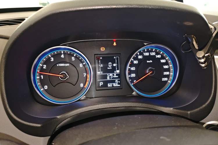 Used Hyundai ix25 2017 1.6L Automatic Smart Version Instrument Cluster