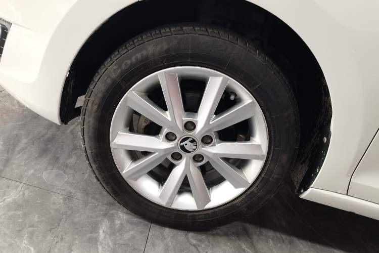 Used Skoda Rapid 2016 1.6L Manual Trend Edition
