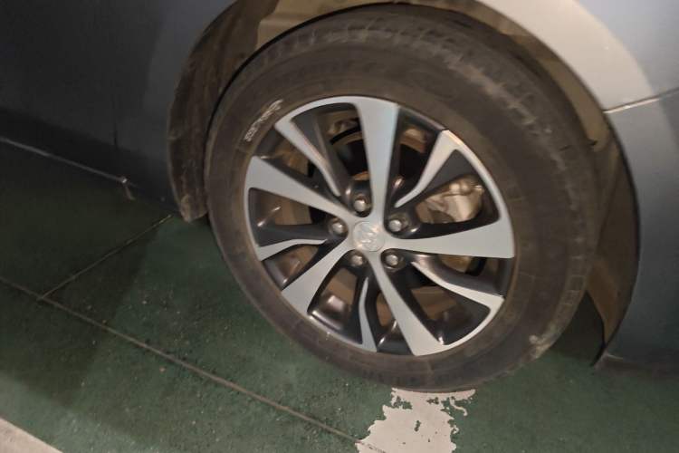 Used Buick Excelle GX 2019 18T Automatic Connected Elite Model China VI Standard