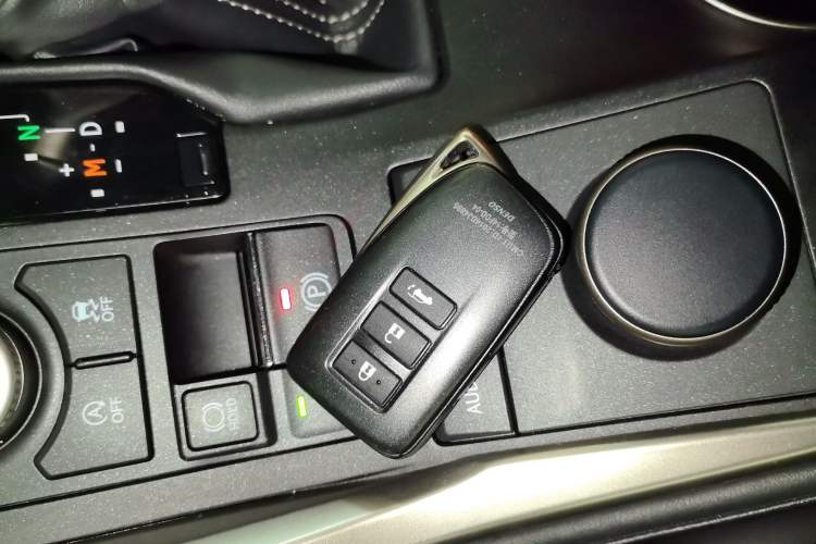 Used Lexus NX 2016 200 All-Wheel Drive FENGSHANG Version Vehicle Key