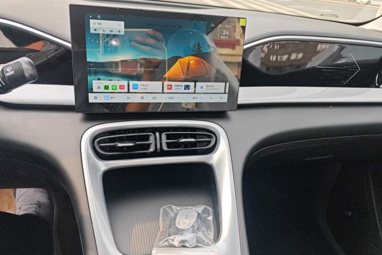 Used Geely Galaxy Geome 2026 Model 310km Youth Edition Audio And AC Panel