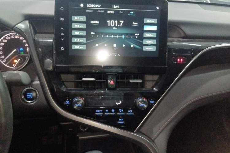 Used Toyota Camry 2021 2.0G Luxury Edition Audio And AC Panel