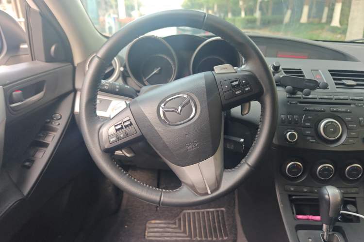 Used Mazda 3 2012 Hatchback 2.0L Automatic Luxury Model