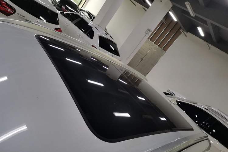 Used Haval H6 2017 Red Label 2.0T Automatic Two-Wheel Drive ZhiShang Model