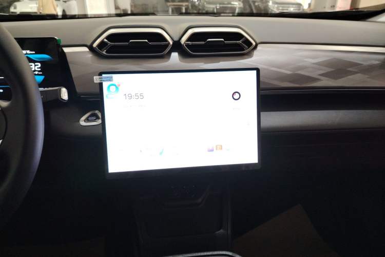 Used Dongfeng Aeolus SKY EV01 2025 530 km AIR Elite Edition
