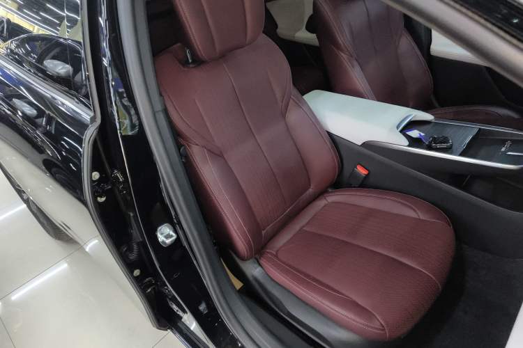 Used Buick LaCrosse 2023 28T Prestige Edition
