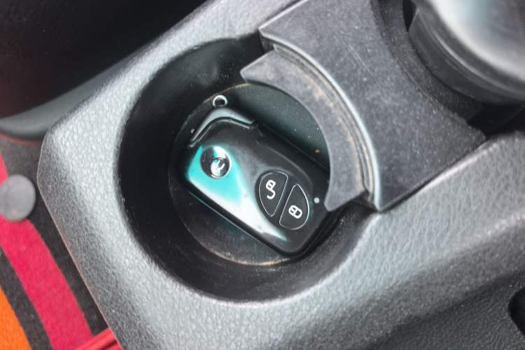 Used BYD S6 2014 2.4L Automatic Prestige 5-Seater