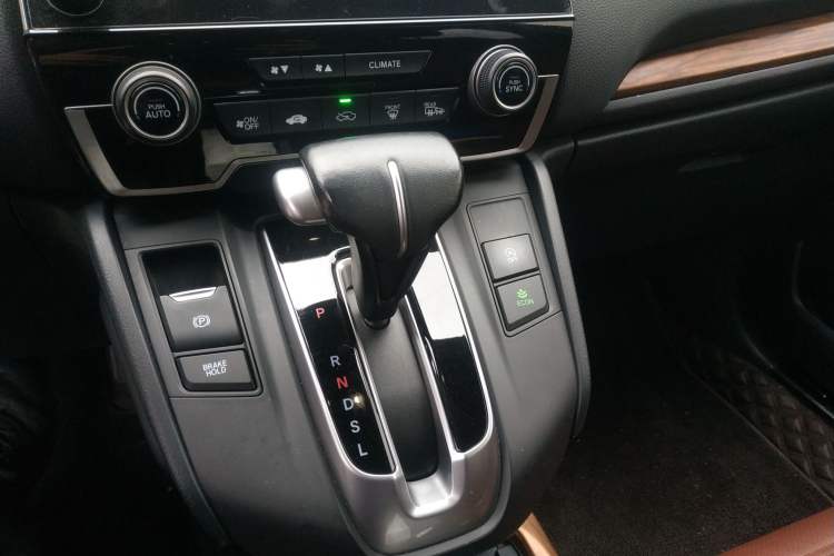 Used Honda CR-V 2021 240TURBO CVT 2WD Fashion Edition
