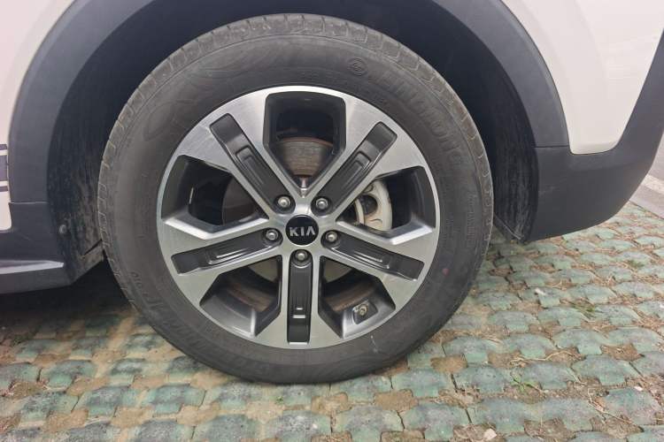 Used Kia Sportage R 2018 2.0L Automatic Smart Luxury Version China V Standard Right Front Wheel Hub