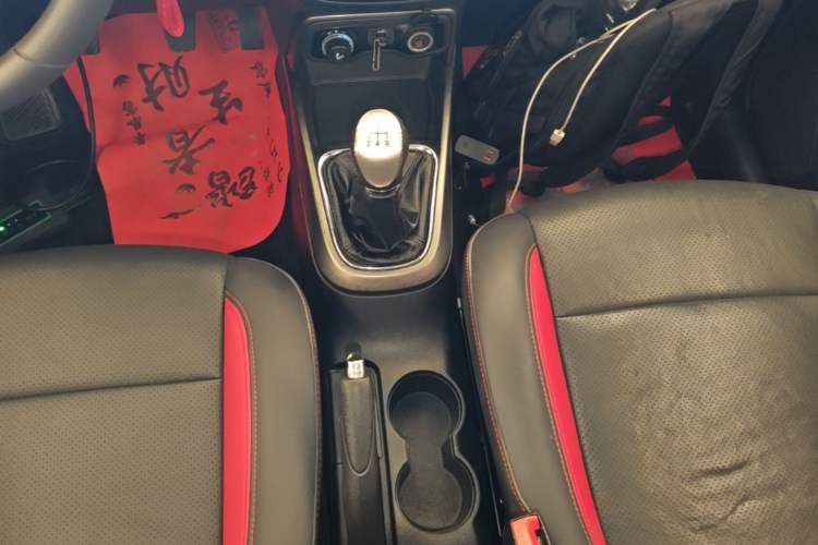 Used CHANGAN CS15 2016 1.5L Manual Fashion Edition