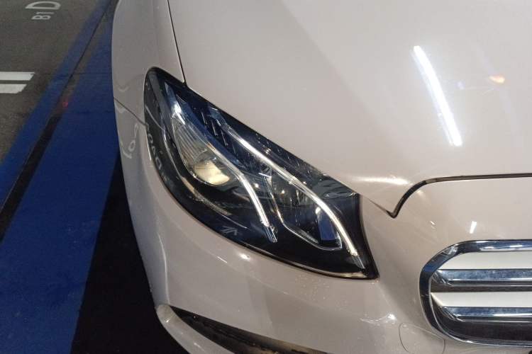 Used Mercedes-Benz E-Class 2018 Facelift E 200 L Sport Edition