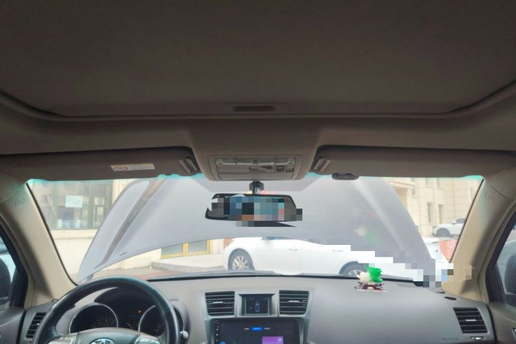 Used Toyota Highlander 2011 2.7L Two-Wheel Drive 7-Seater Luxury Edition Headliner