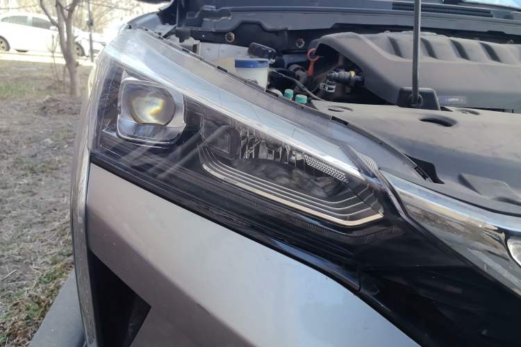 Used Dongfeng Aeolus Yixuan 2020 230T Automatic Advanced Edition
