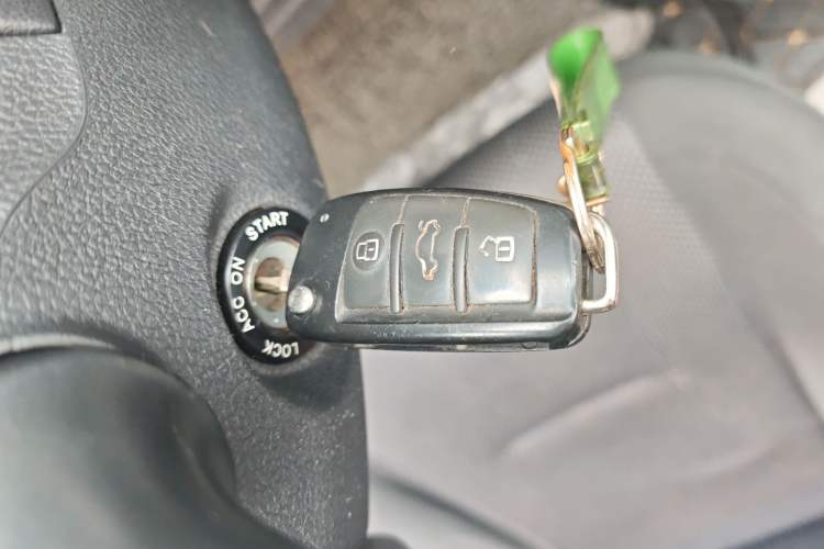 Used JAC Refine M4 2017 1.9T Diesel Manual Comfort Model