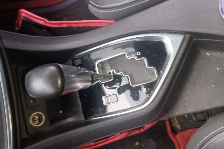 Used Dongfeng Aeolus AX5 2017 1.4T Automatic Fun Edition