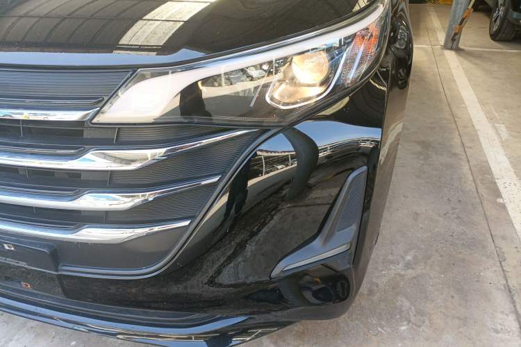 Used GAC Trumpchi M6 2019 270T DCT Luxury Edition (6-seater) China VI Left Front Headlight