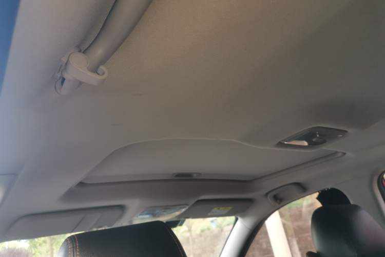 Used CHANGAN CS35 2015 1.6L Automatic Luxury Model China IV Standard
