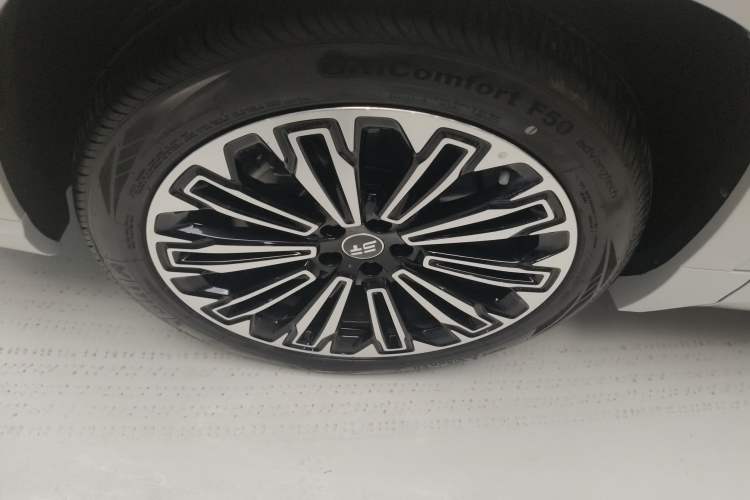 Used JETOUR Shanhai L9 2025 1.5TD 2DHT Flagship Edition 6 Seats Left Front Wheel Hub