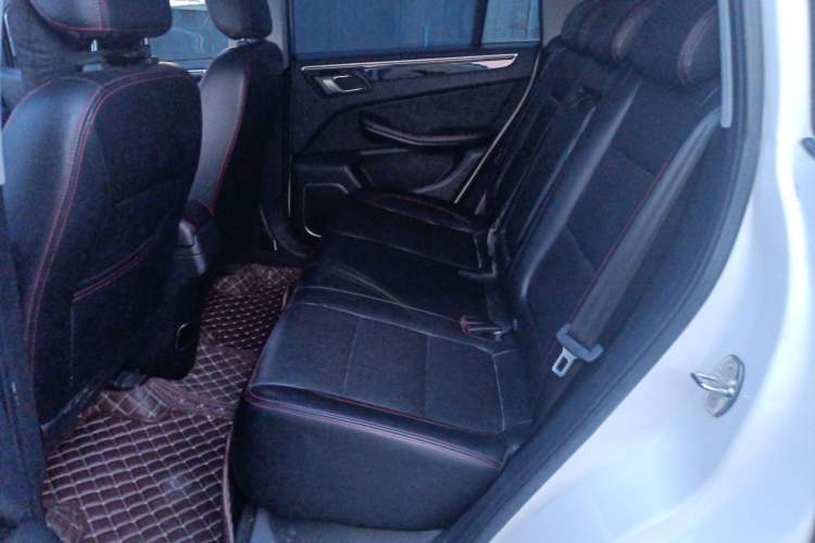 Used Zotye Domy X5 2015 1.5T CVT Landlord Edition China V Standard Left Rear Seat