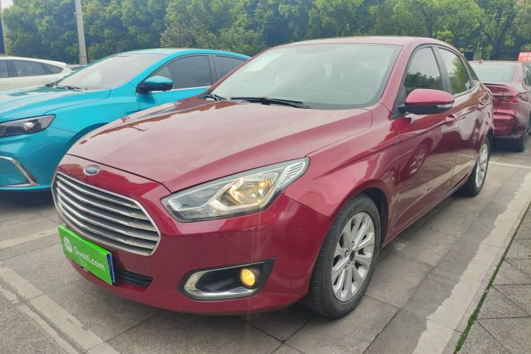 Used Ford Escort 2015 1.5L Manual Fashion Edition