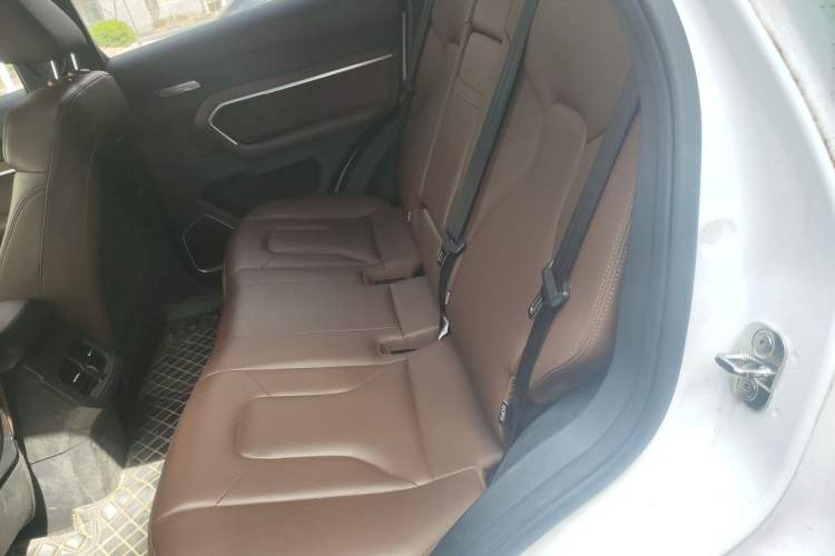 Used Haval H6 2017 Red-Label 1.3T Automatic Two-Wheel Drive ZhiShang Model Left Rear Seat