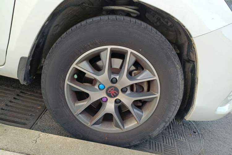 Used BYD Song 2017 Gaishi Upgrade Edition 1.5TI Manual Elite Model
