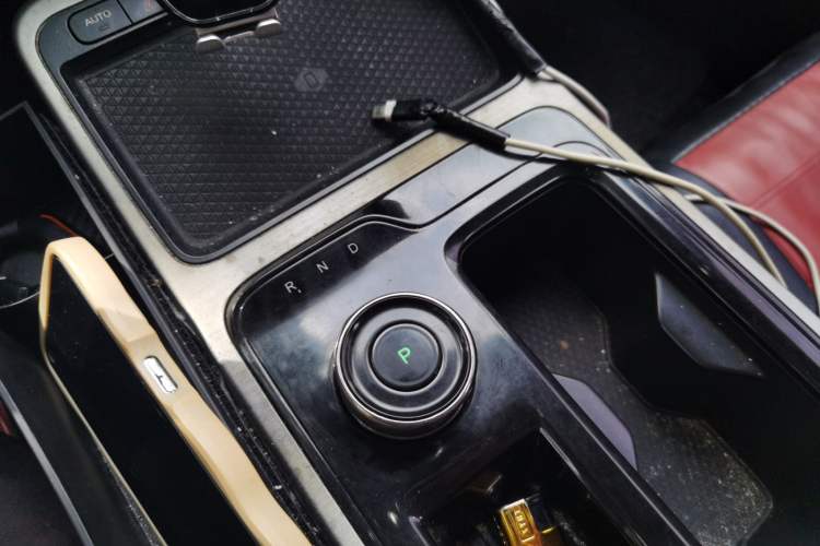 Used Hycan Z03 2022 510 km Range Trendy Cool Version 135 kW 63.98 kWh