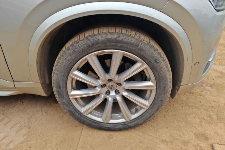 Used Volvo XC90 2015 T6 Zhiya Edition 7-seater Right Front Wheel Hub