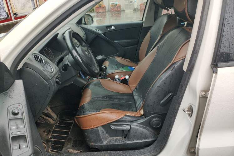 Used Volkswagen Tiguan 2013 1.8TSI Manual Two-Wheel Drive Trend Edition Left Front Seat