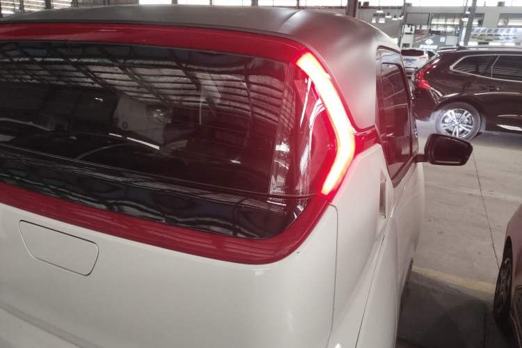 Used Baojun E200 2020 305KM Smart Drive Version Right Rear Taillight