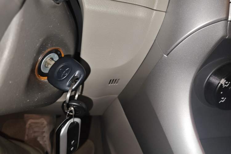 Used Toyota Verso 2014 Starlight 180E CVT Elite Edition Vehicle Key