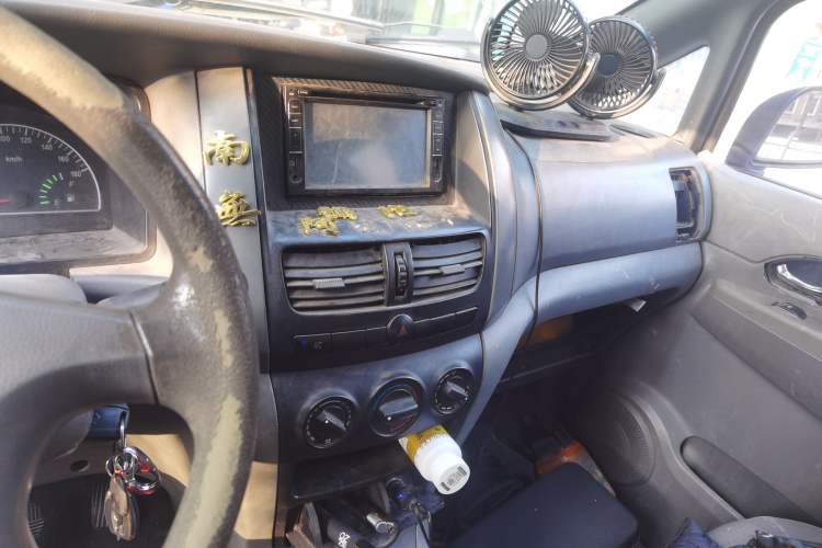 Used Dongfeng Shuaike 2011 1.6L Manual Commercial 5-Seater