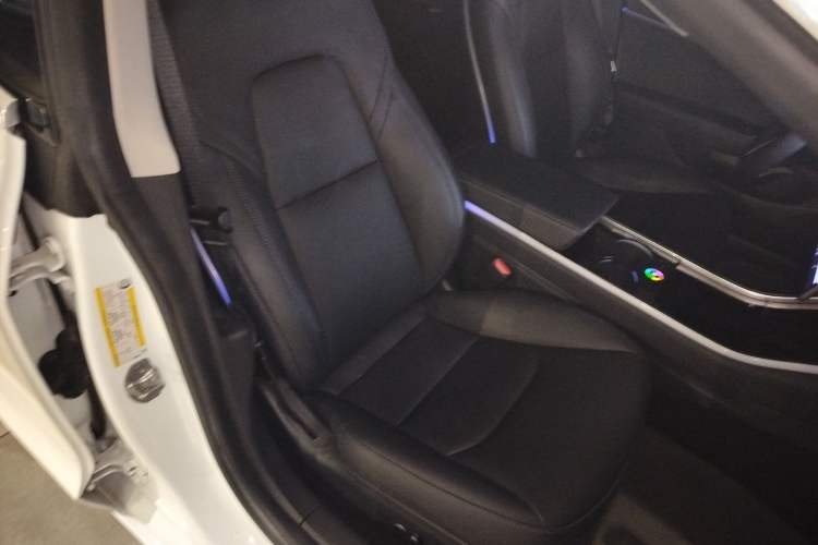 Used Tesla Model 3 2020 Revised Version Standard Range Rear-Wheel Drive – Upgraded Edition Right Front Seat