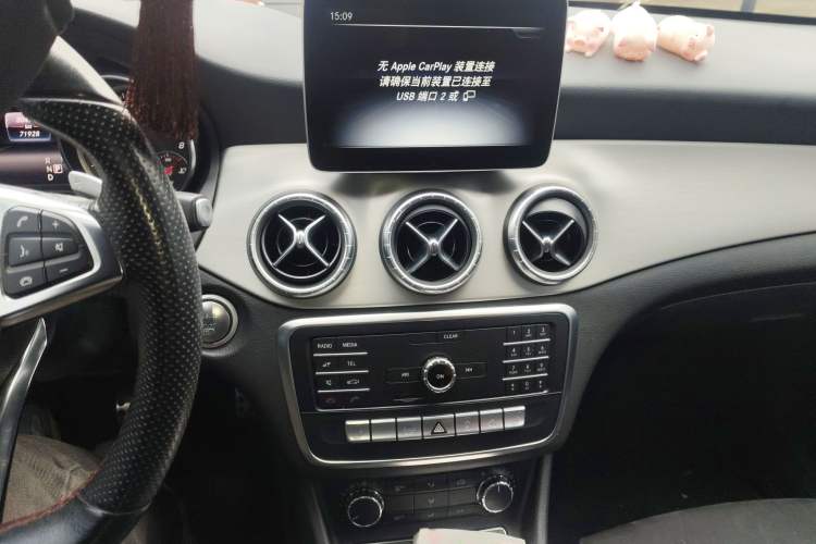 Used Mercedes-Benz CLA 2019 CLA 220 4MATIC
