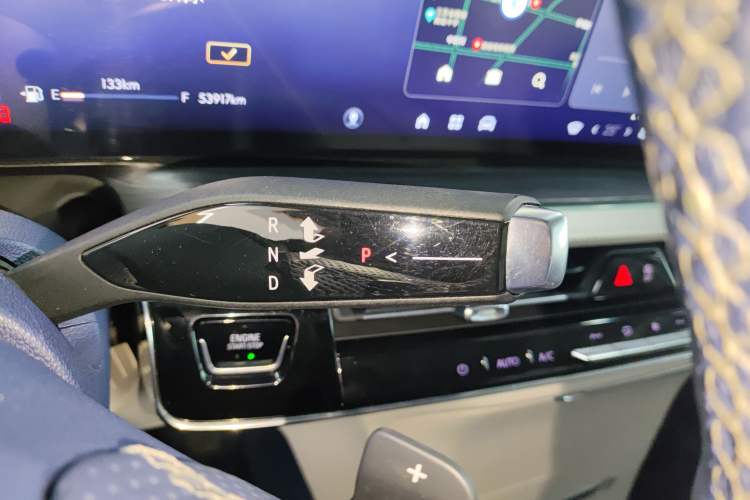 Used Buick Century 2023 2.0T Six-Seater Yinshi Edition
