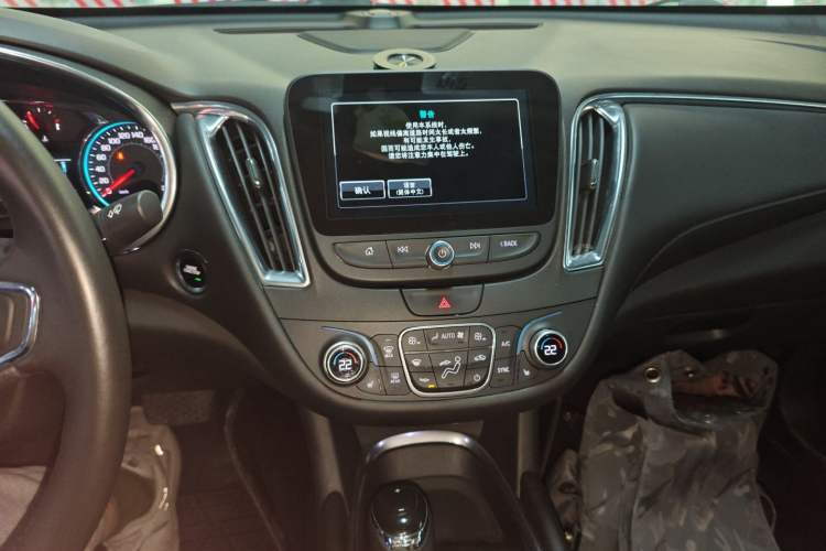 Used Chevrolet Malibu XL 2016 1.5T Dual-Clutch Ruibao Edition Audio And AC Panel