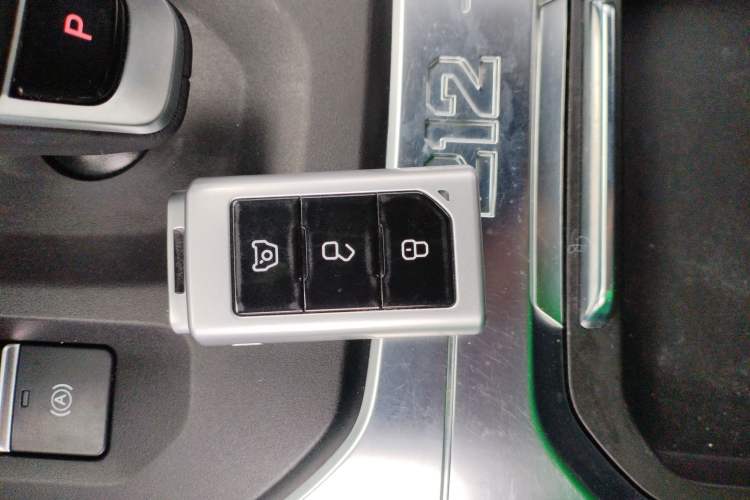 Used 212 T01 2025 2.0T Changfeng Interior 1