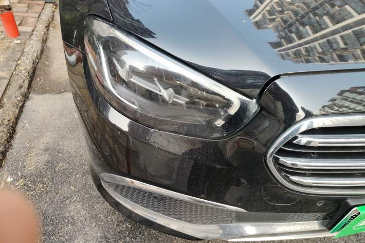 Used Mercedes-Benz E-Class New Energy 2021 E 350 e L Plug-in Hybrid Sedan Right Front Headlight