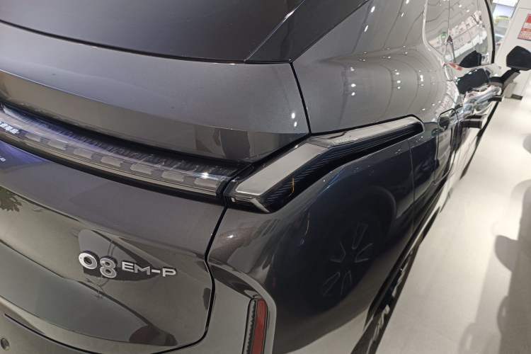 Used Lynk & Co 08 EM-P 2023 245km Ultra-Long Range Halo Right Rear Taillight