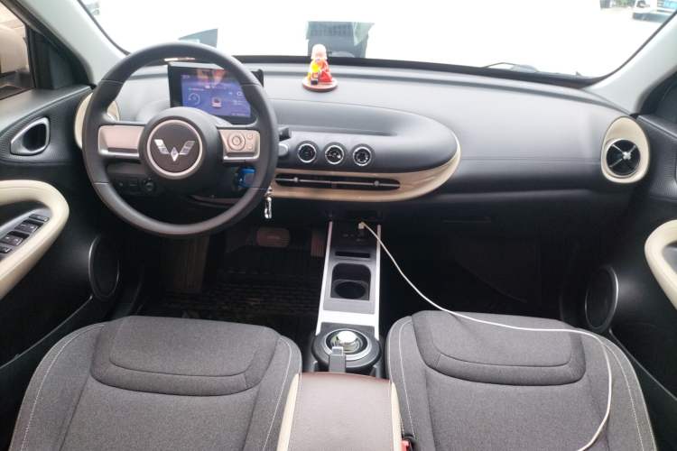 Used Wuling Bingo 2023 203km Light Edition Center Console