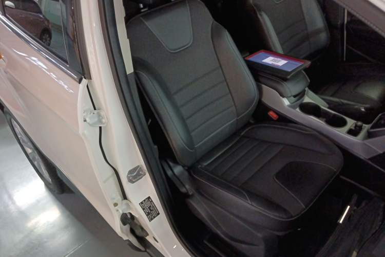 Used Ford Kuga 2015 1.5L GTDi Two-Wheel Drive Fashion Edition
