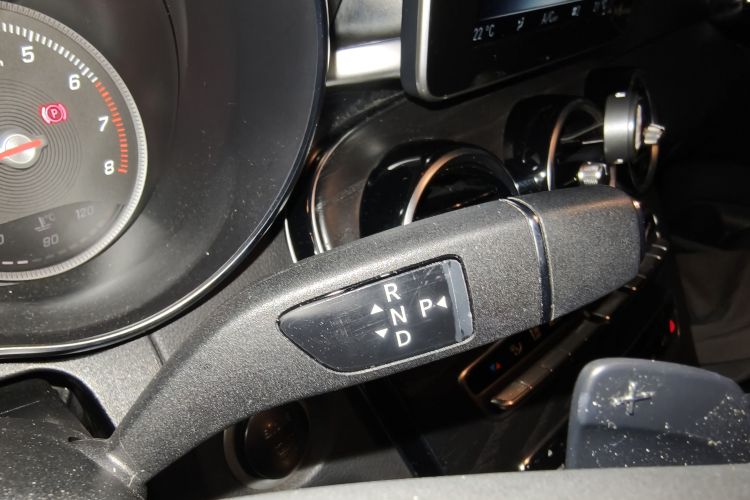 Used Mercedes-Benz C-Class 2016 C 200 L Sport Edition Gear Lever