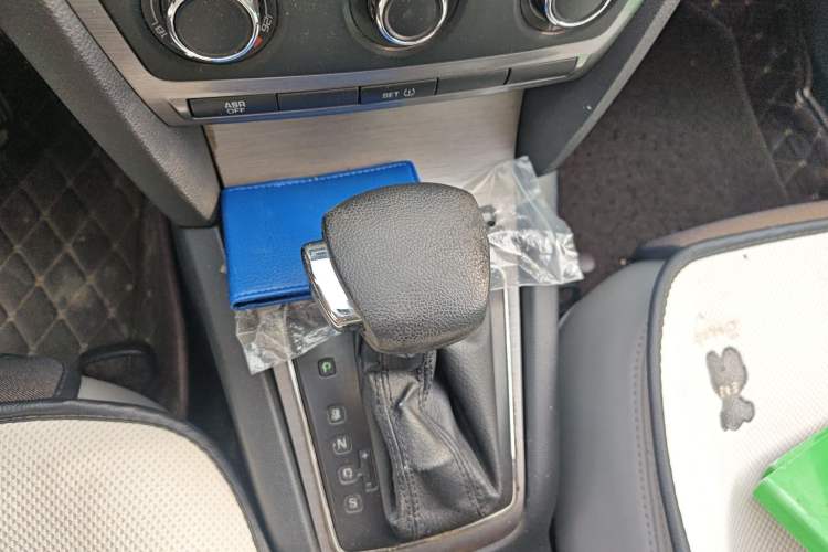 Used Skoda Octavia 2010 1.6L Automatic Yijun Edition
