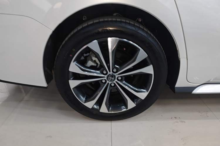 Used Toyota Granvia 2024 2.5L Hybrid Prestige PLUS Edition
